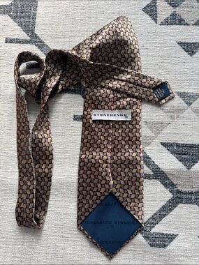 Stonehenge 100% Silk Geometric Tie Burgundy Gold Blue Made in Italy
